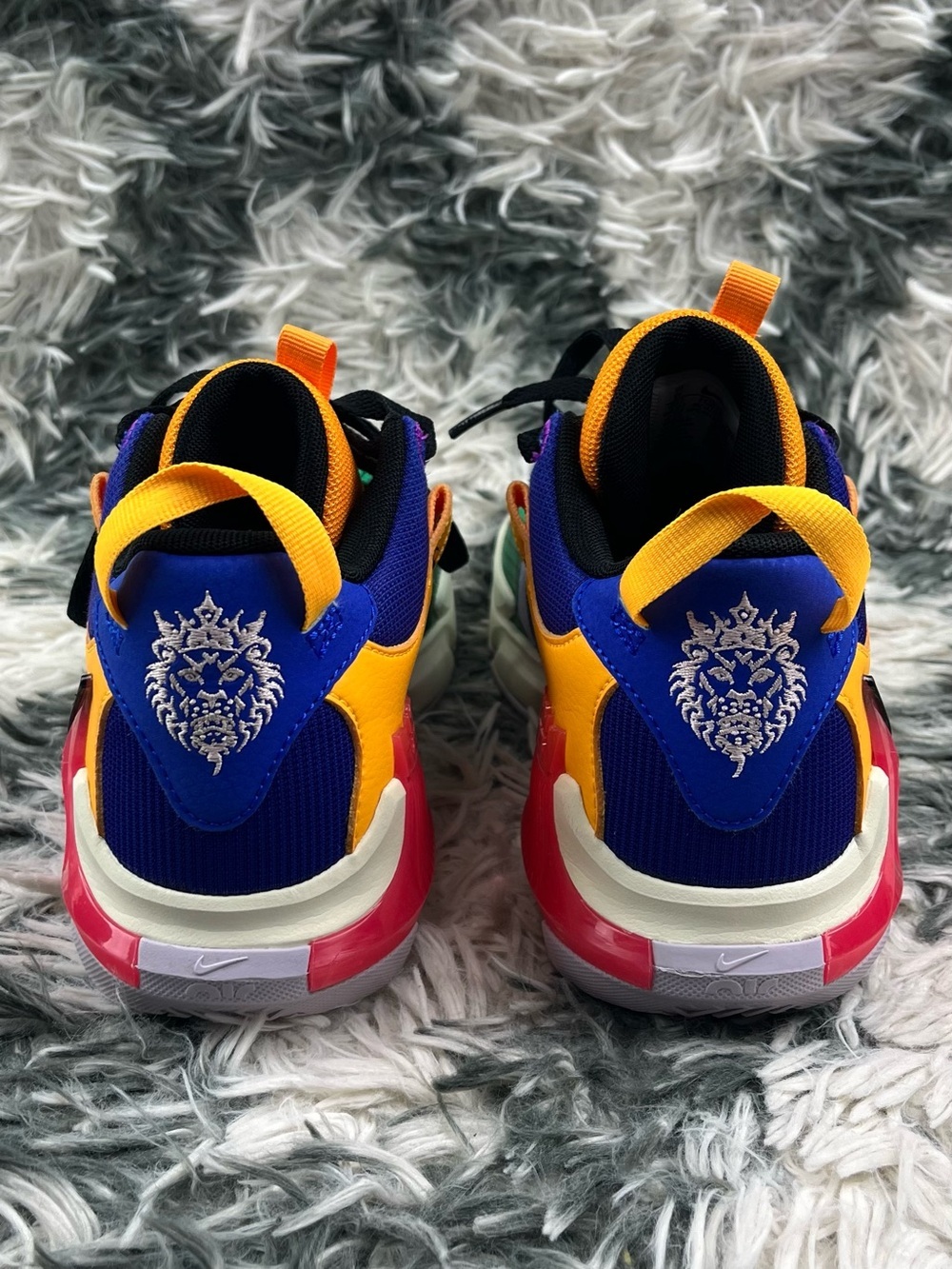 Nike LeBron Witness 7 Kids Mid Multi-Color Sneakers FQ8170-585 Size 5Y - Picture 5 of 15